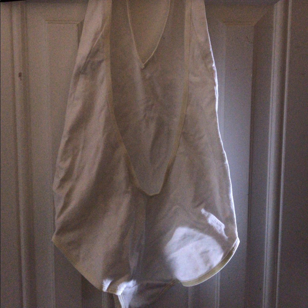 Backless One piece - Picture 2 of 2